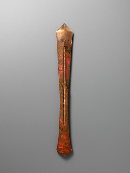 3-b.   L.340 W.43 D.14 mm 青銅鋳造、緑青 cast bronze, patinated