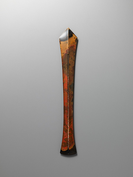  4-b. L.318 W.46 D.14 mm 青銅鋳造、緑青 cast bronze, patinated