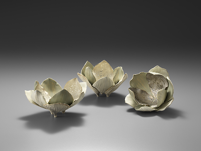  蓮華      D:16.7  H:9.3 cm