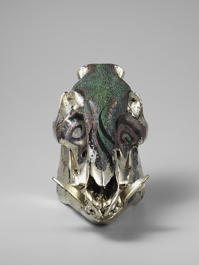 坂本征志    —古— D 13.5 x W 31.0 x H 18.3 cm 技法：彫漆