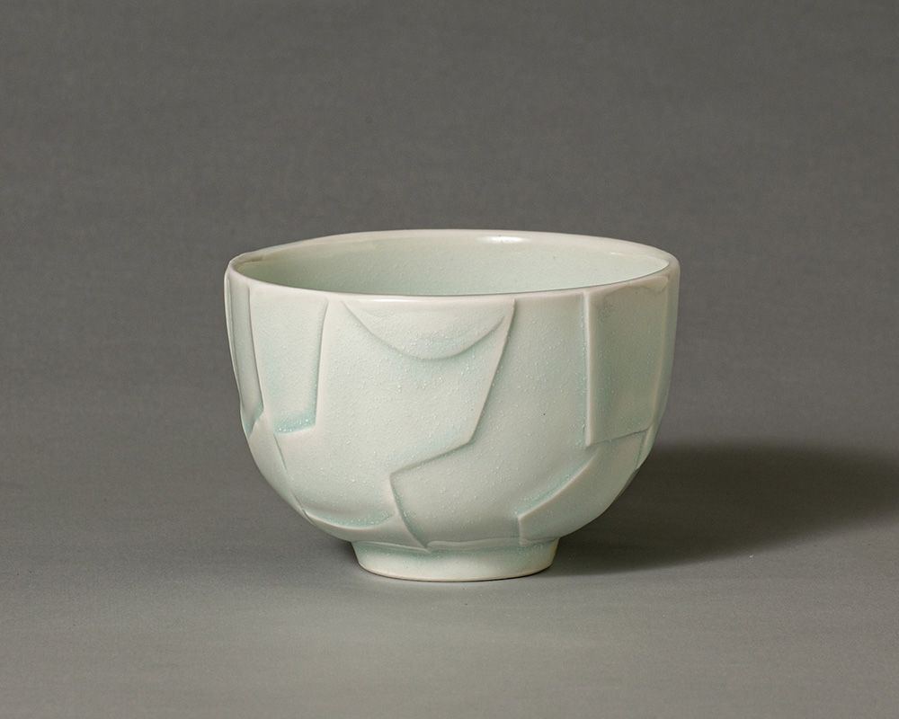4. 白磁面取茶碗　銘「薄氷」   径 11.7  高 8.0 ㎝  