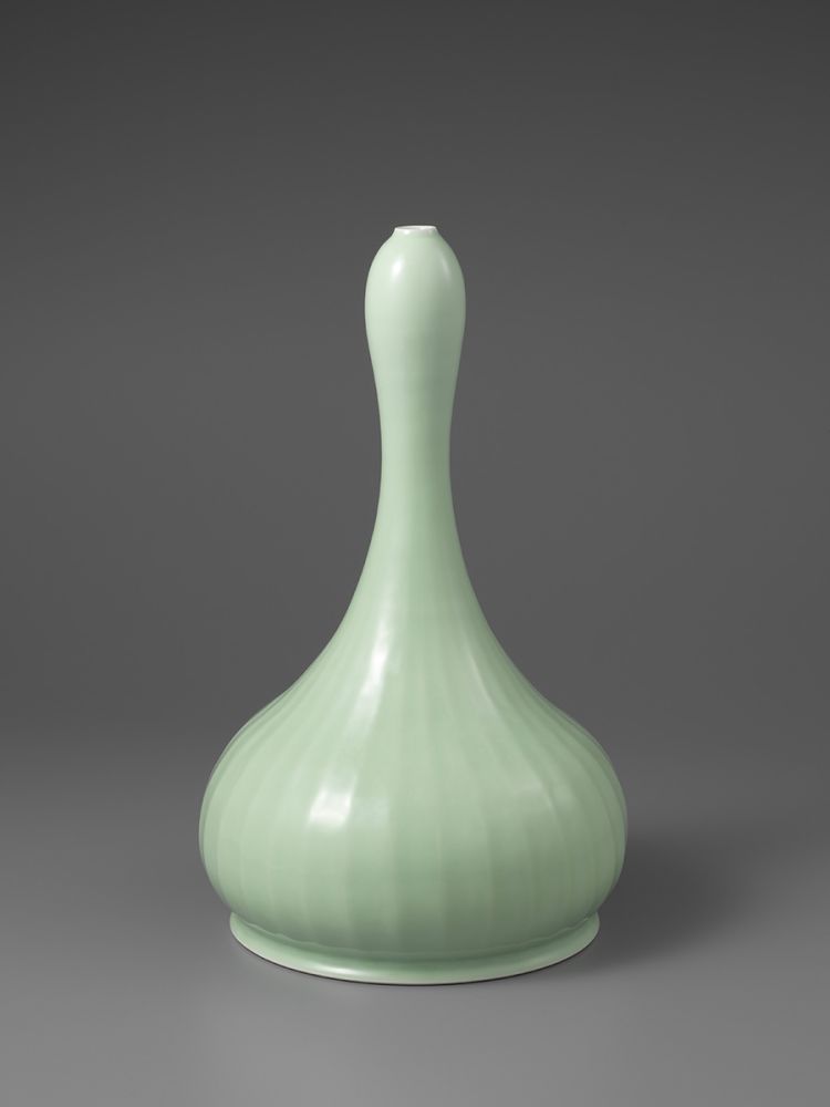 a-1  玲磁鎬瓶　D.25.0  H.41.7 cm