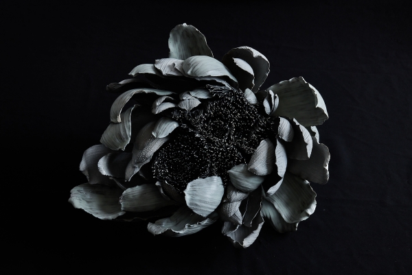 蝕の陶（しょくのとう） 39×31×h24,5
