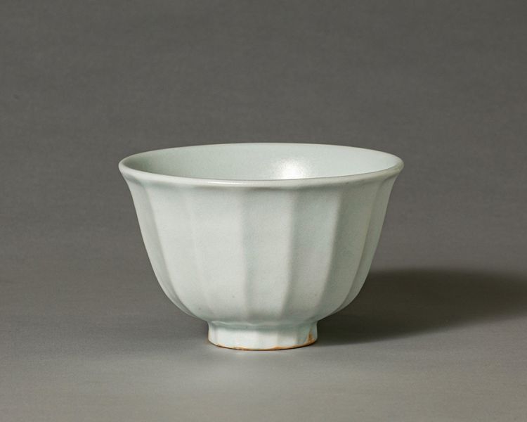 竹中 浩　5.白磁面取茶碗　銘「呑海」    径13.0㎝　高8.5㎝