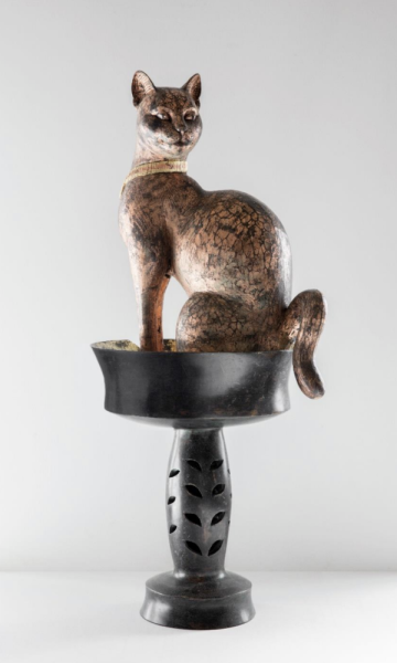 《Holy Cat - 聖猫高脚杯》 榧一木彫 銅箔 金箔 H:78cm
