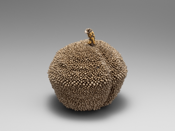 杉浦康益　ヤマモモの実(陶の博物誌)　D.18.5 W.20.0 H.20.2cm