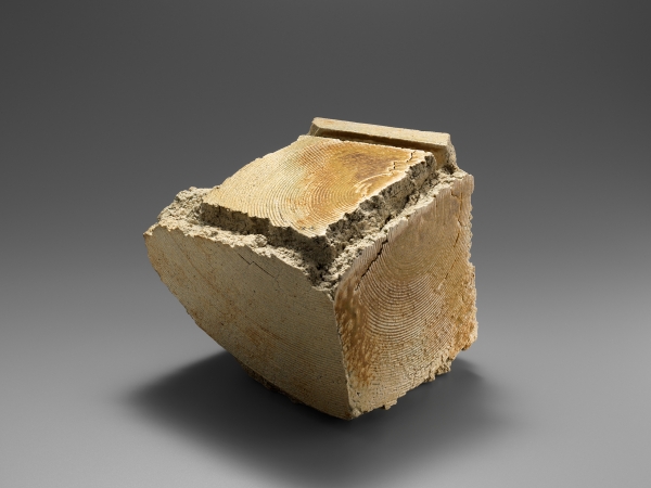 秋山陽　六面体　D.18.0 W.20.0 H.18.5cm