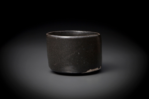 13、八坂篠モグサ土鴨川石京瀬戸黒茶盌