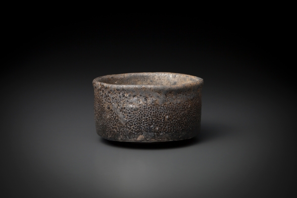 18、八坂篠土カモガワ塗土鎬茶盌